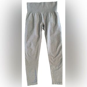 NVGTN Gray Contour‎ Seamless Leggings Size Medium Athletic Slimming Compression